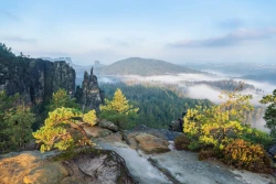 Morgens in den Affensteinen